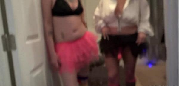  Swinger MILF working two cocks at once in homemade video